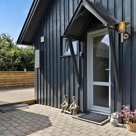 40423-ulfborg-helmklit-278 بيت للعطل